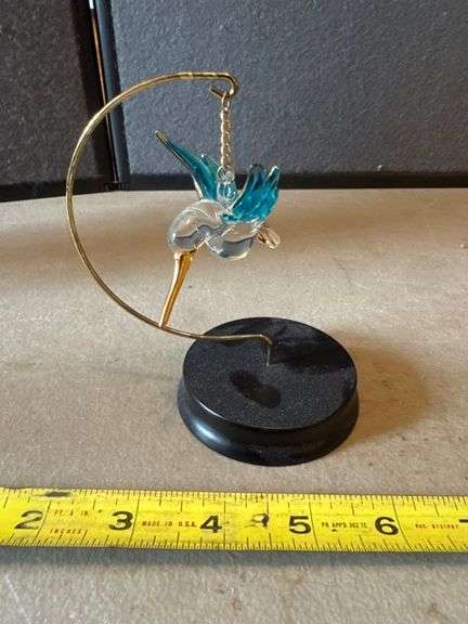 Glass hummingbird • Kitchen