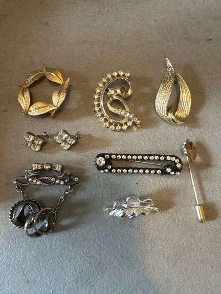 Pins • Kitchen