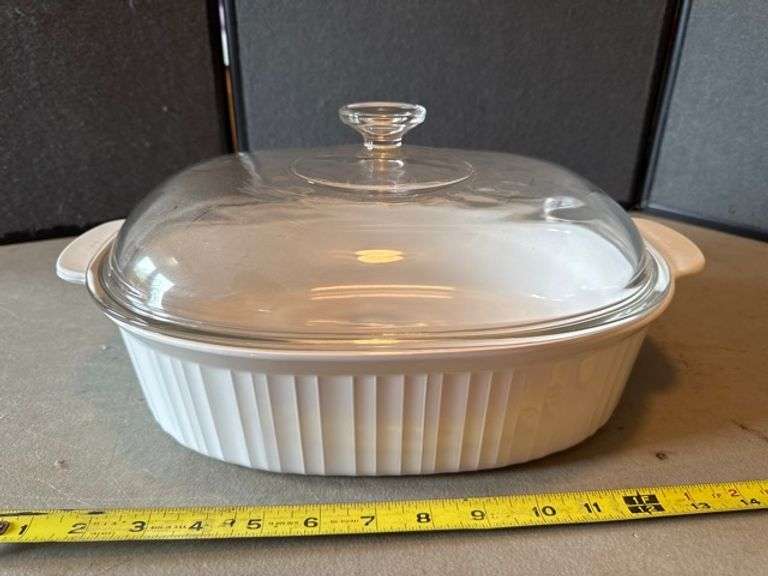 Corningware French white casserole dish • Kitchen