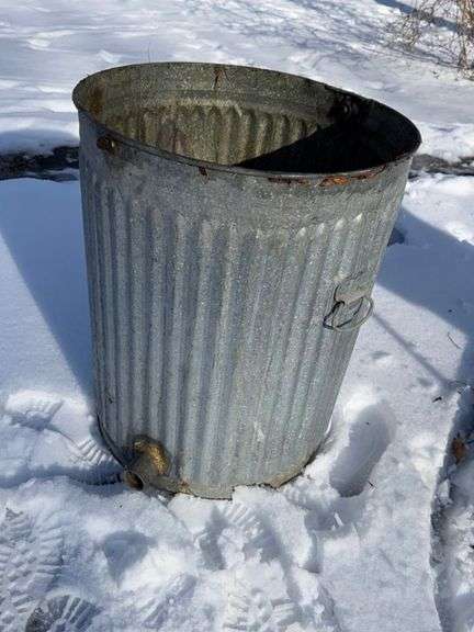 Trashcan water collection system • Outside- front