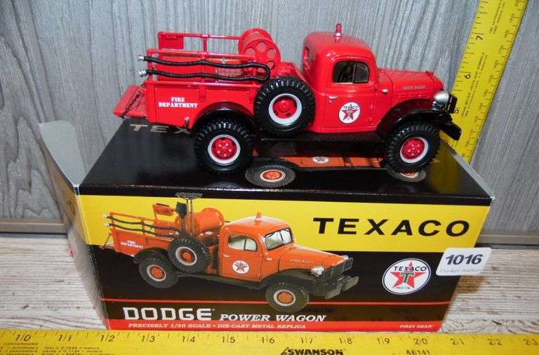 Modèle Réduit Dodge Power Wagon Militaire 1947 - Échelle 1:48 - Denver Diecast - Neuf En Boîte