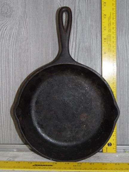 Cast Iron Skillet: #5 SK Made in USA