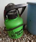 Spray Doc, Sprinkler & Two Plastic Pots - Dunker Auction