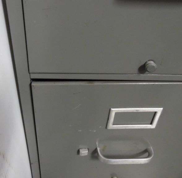 4 Drawer File Cabinet