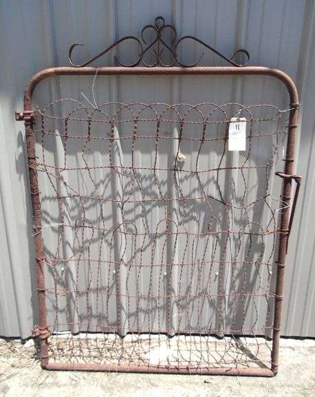 Old Gate - 38 1/2" x 55" To Top Of Decoration