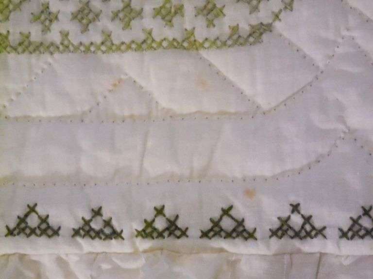 Quilt - Embroidered & Quilted By Serena Witthaus C. 1970s - 78" x 92"