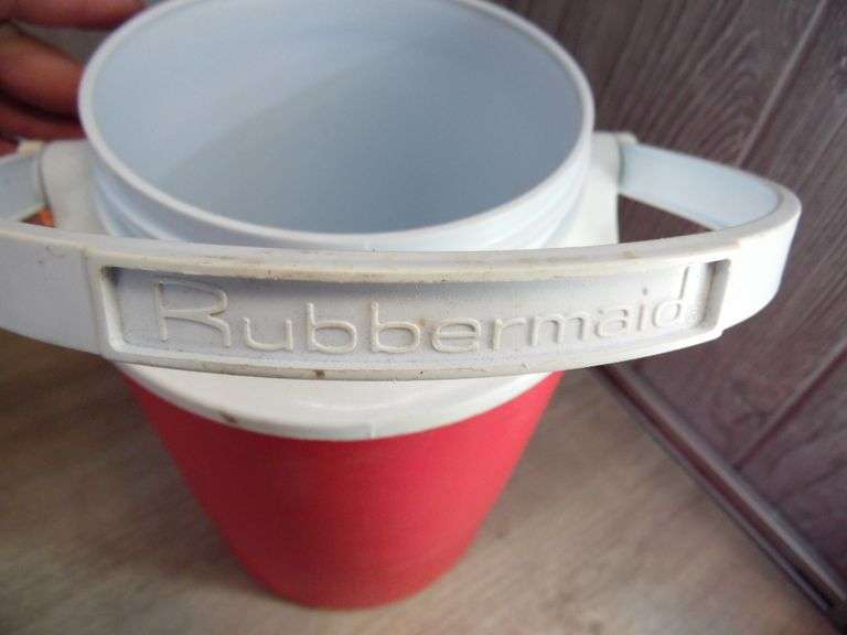 Coleman & Rubbermaid Cooler Jugs