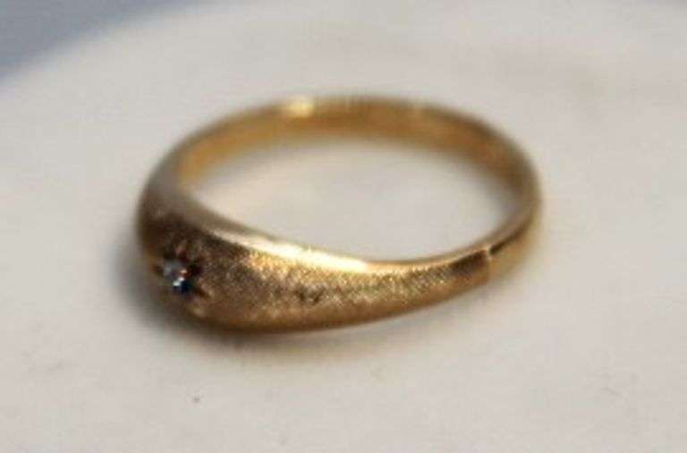 Ring - Marked Avon