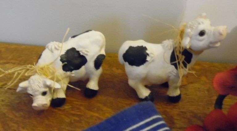Block, Flowers, Cow Decorations