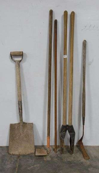 Long Handle Tools - Shovel, Hoe, Post Hole Digger