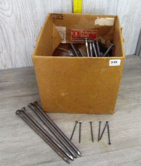 Screws & Long Nails