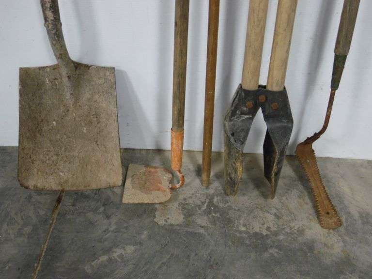 Long Handle Tools - Shovel, Hoe, Post Hole Digger