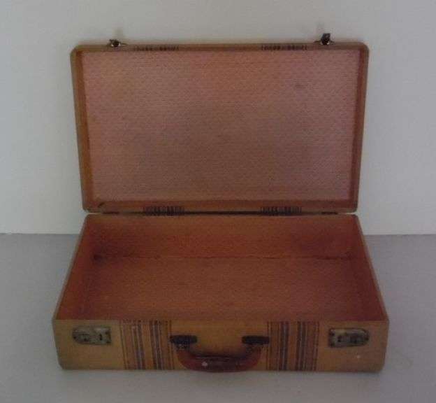 Vintage Suit Case - 21" x 13" x 6"