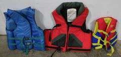 Life Jackets: Sizes  XXXL & Youth