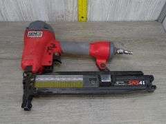 SENCO SNS 41 Nail Gun