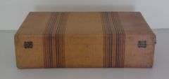 Vintage Suit Case - 21" x 13" x 6"
