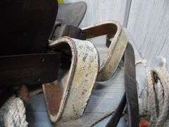 Horse Saddle: Need TLC