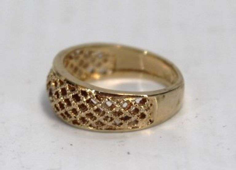 Ring: Marked Avon