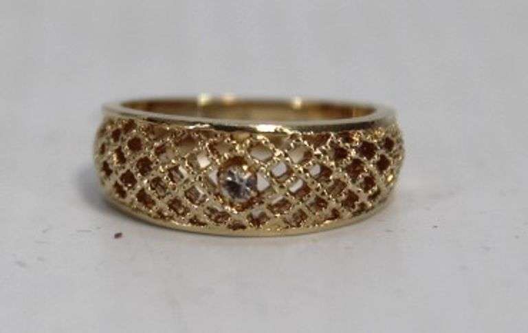 Ring: Marked Avon