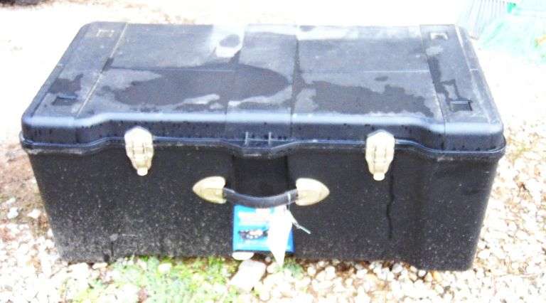 Contico Deluxe Trunk Locker - Dunker Auction