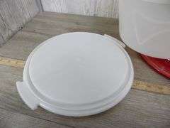 Plastic Measure Cups, Cake Carrier, Pie Carrier, Scoops & Bowls