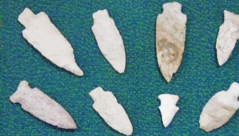 Arrowhead Display Art