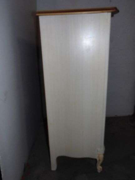 Dresser - 32" x 17" x 42 1/2"