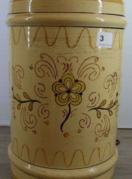 Ceramic Table Lamp With Hummingbird On Top 8" Tall
