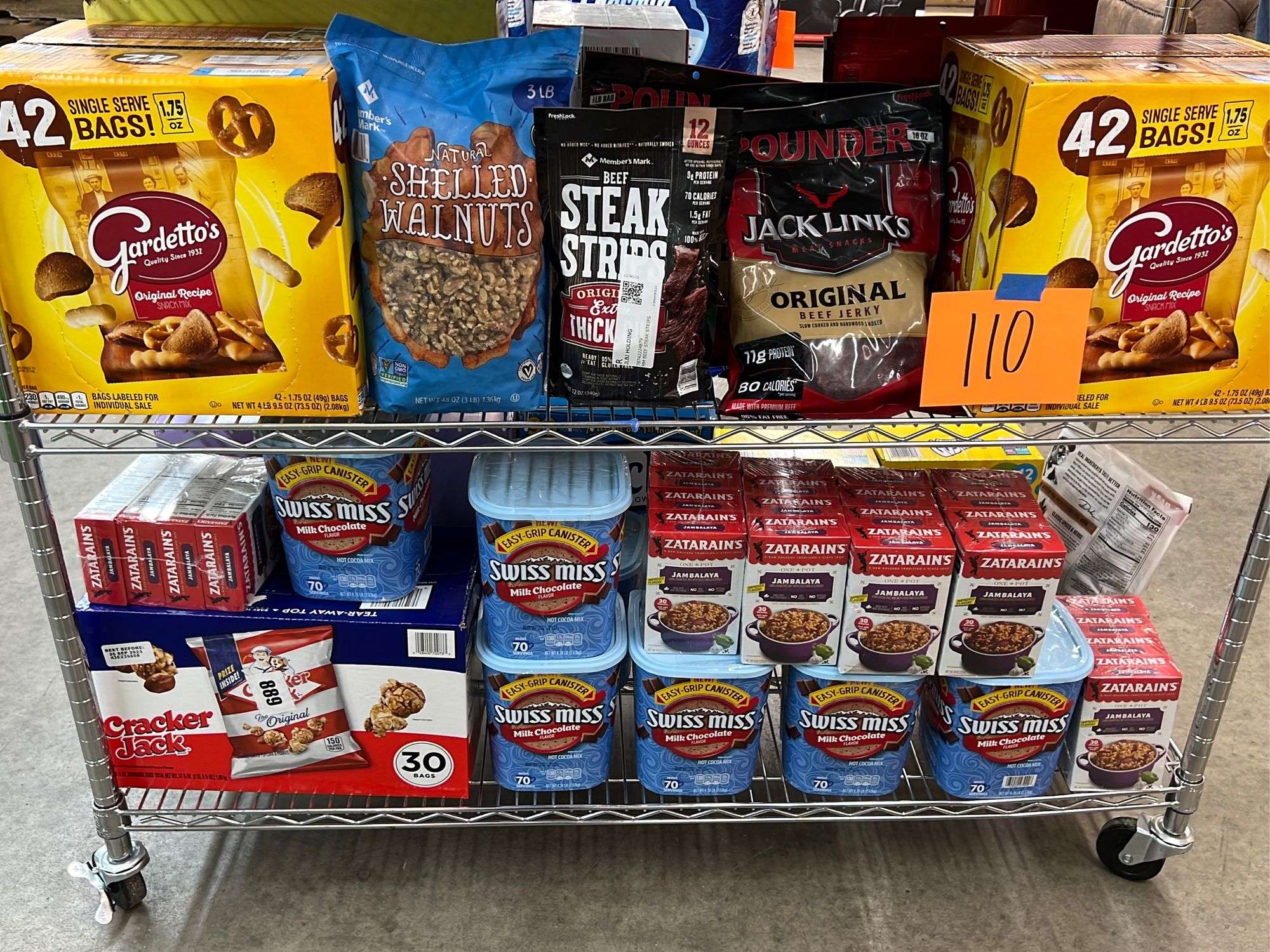 LARGE LOT OF FOOD ITEMS - SEE PHOTOS - Earl's Auction Company