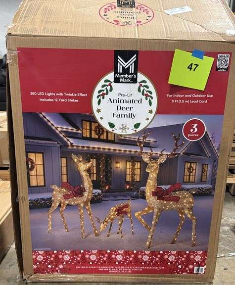 PRE-LIT ANIMATED DEER FAMILY IN BOX