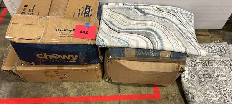 Used Rugs AS IS - (8) USED RUGS - SEE PHOTOS - Earl's Auction Company