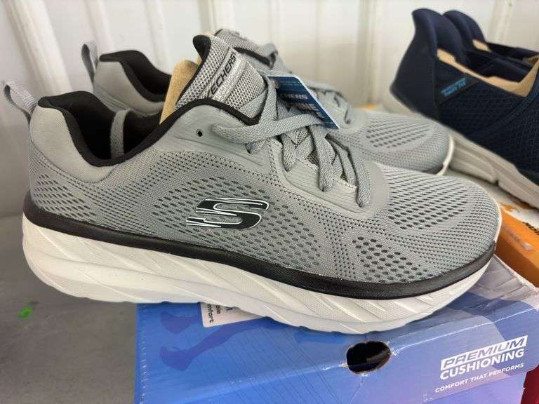 mens skechers size 8.5
