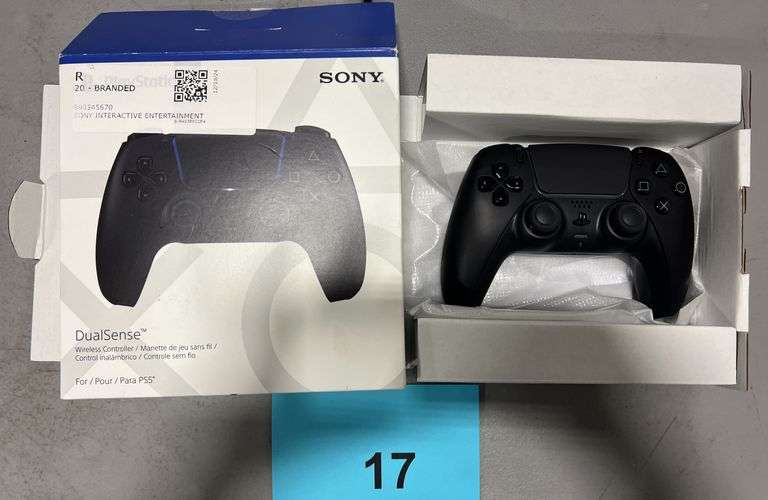 PLAYSTATION DUALSENSE WIRELESS CONTROLLER W/ BOX - Earl's Auction Company
