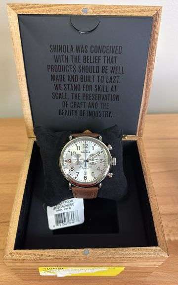 SHINOLA MENS WATCH W/ BOX (MSRP $795.00)