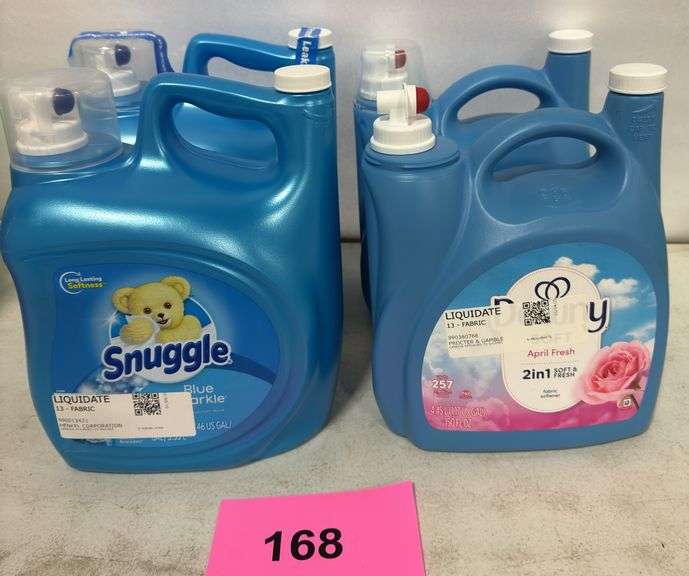 (4) JUGS OF SOFTENER - SNUGGLE & DOWNY - Earl's Auction Company
