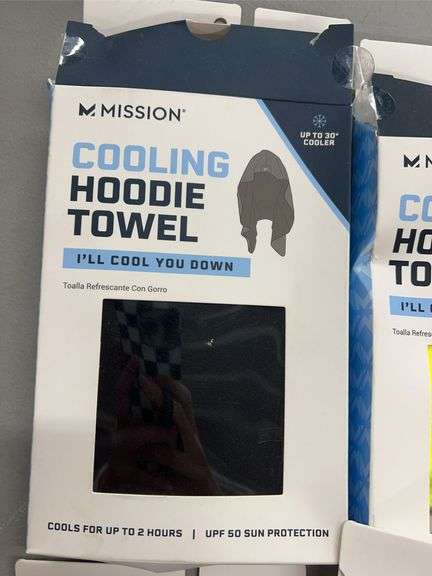 (5) MISSION COOLING HOODIE TOWELS