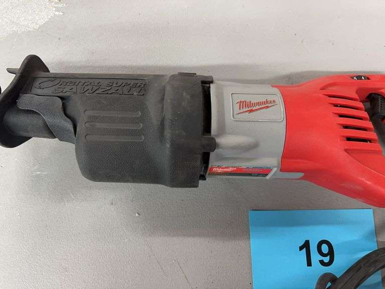 MILWAUKEE 15A SAWZALL RECIPROCATING SAW