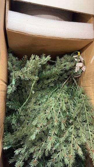 4.5FT PRE LIT GRAND FIR POTTED TREE IN BOX