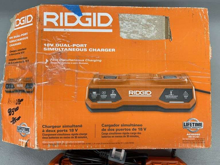 RIDGID 18V DUALPORT SIMULTANEOUS CHARGER W/ BOX