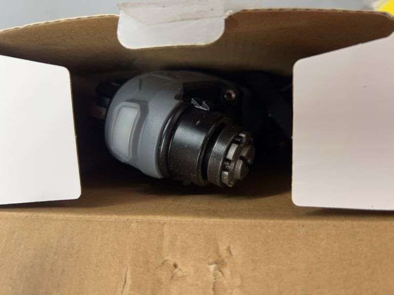 HYPER TOUGH 12V MAX CORDLESS OSCILLATING TOOL IN BOX