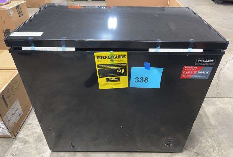 FRIGIDAIRE 7.0CU FT CHEST FREEZER - BLACK