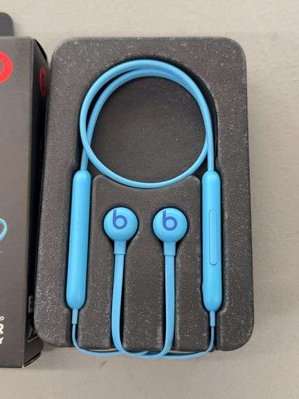 BEATS FLEX ALL-DAY WIRELESS EARPHONES W/ BOX
