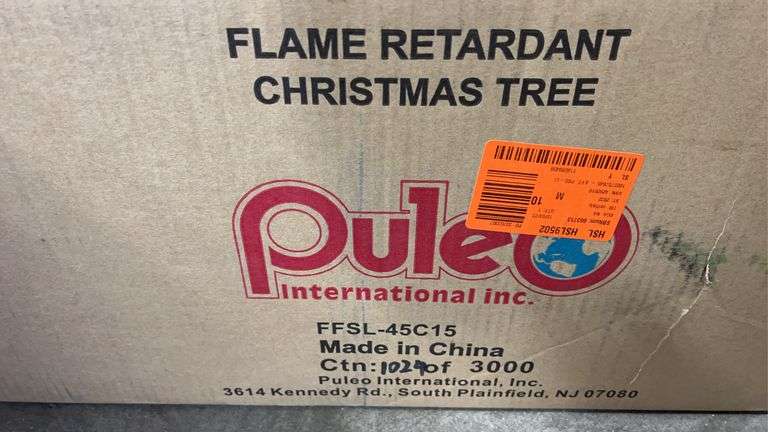 4.5FT PRE LIT SLIM FRASER FIR TREE IN BOX