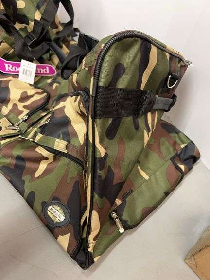 ROCKLAND ROLLING DUFFEL BAG - CAMO