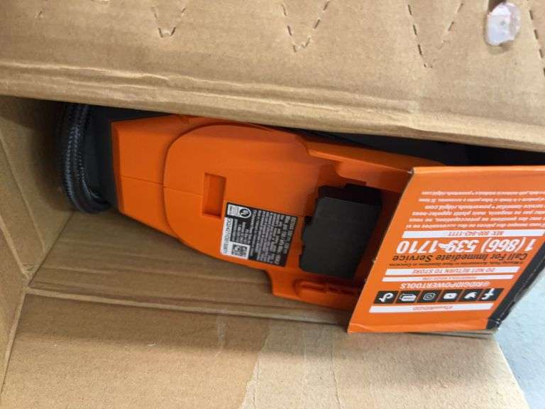 RIDGID 18V DIGITAL INFLATOR IN BOX (TOOL ONLY)