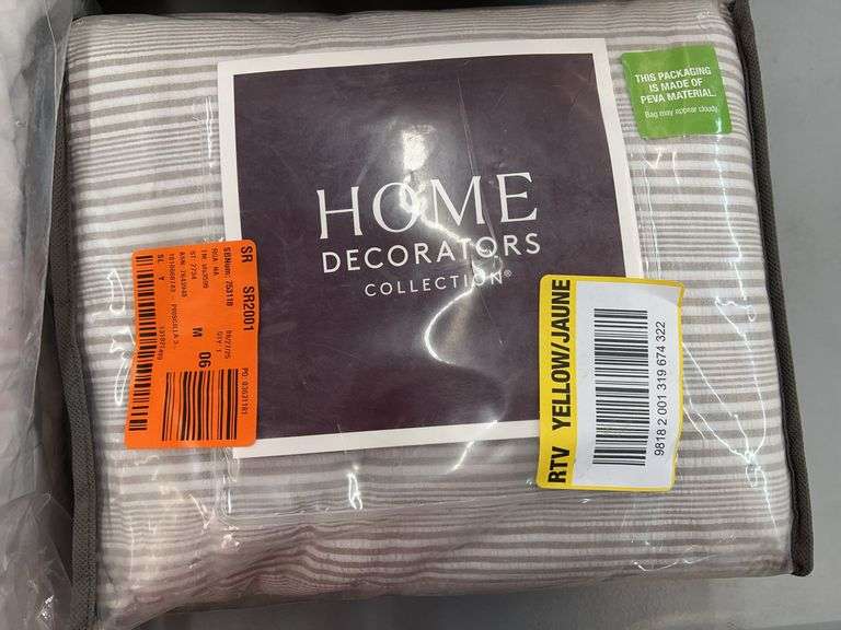 5PC BEDDING LOT - SEE PHOTOS