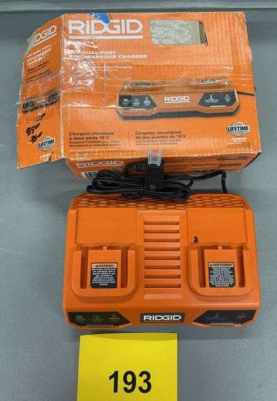 RIDGID 18V DUALPORT SIMULTANEOUS CHARGER W/ BOX