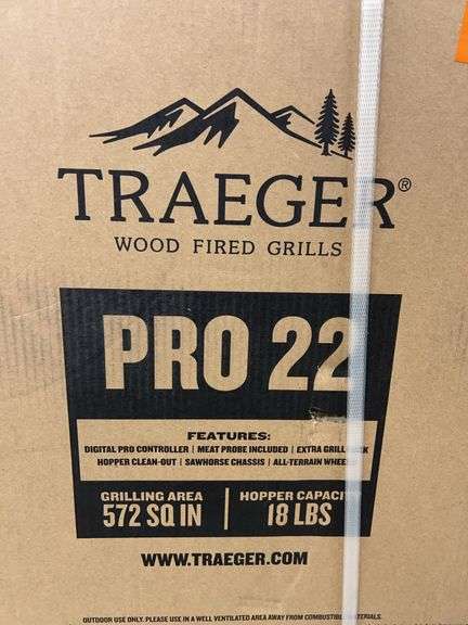 TRAEGER PRO 22 GRILL IN BOX
