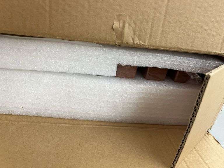 VEVOR FOLD DOWN SHOWER SEAT IN BOX