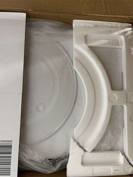 PANASONIC 2.2CU FT MICROWAVE OVEN IN BOX